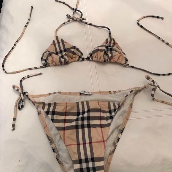 replica burberry swimsuit